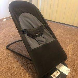 Baby bjorn bouncer